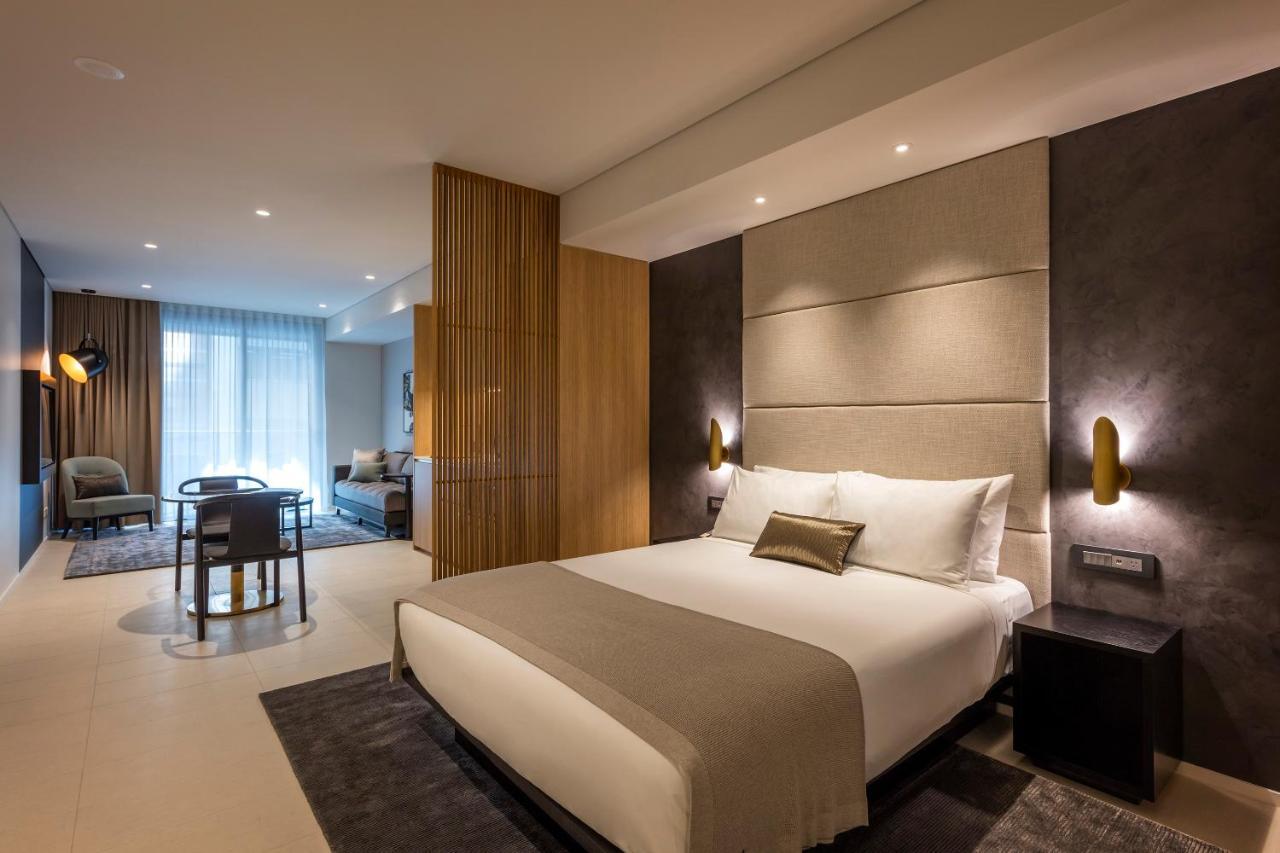 Skye Suites Sydney Exterior foto A bedroom at the hotel